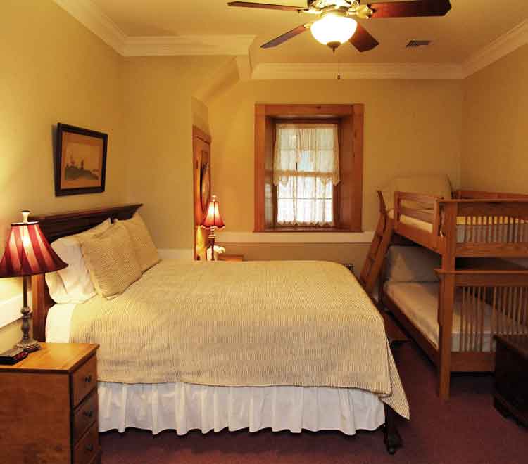 Lodging near Spooky Nook Sports Complex