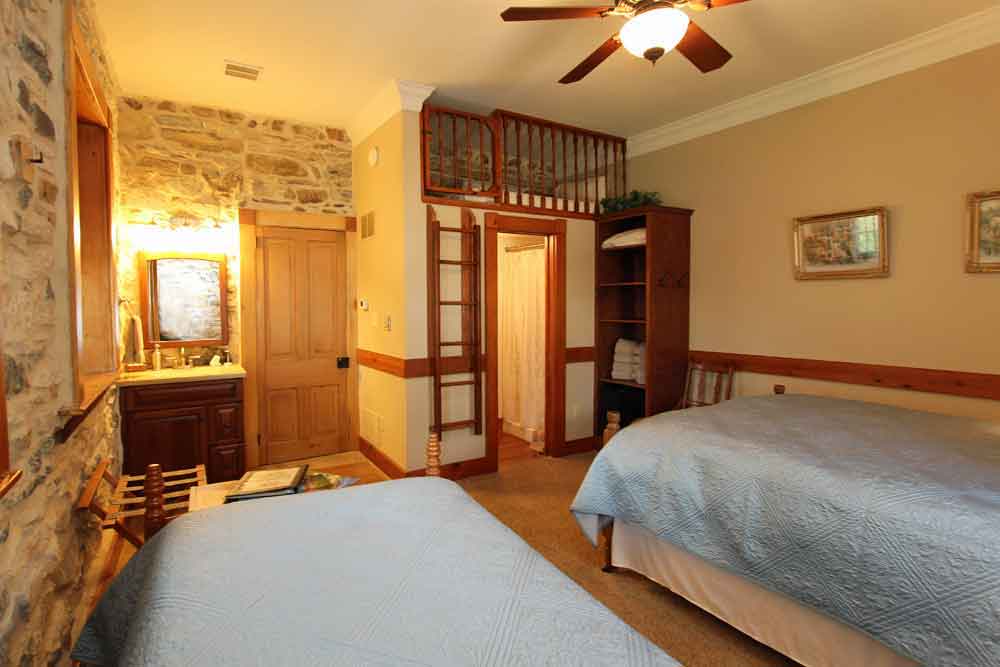 Lancaster County Lodging at Rocky Acre Farm Bed and Breakfast